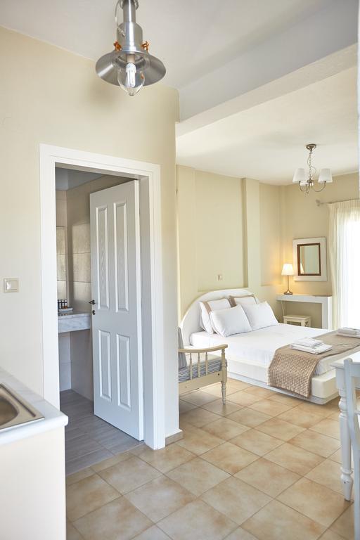Aelia Apartment Agios Petros  Bilik gambar